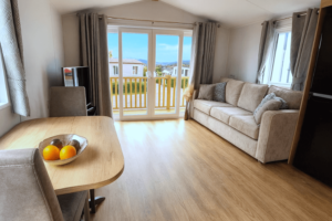 Levante Front Lounge (2)