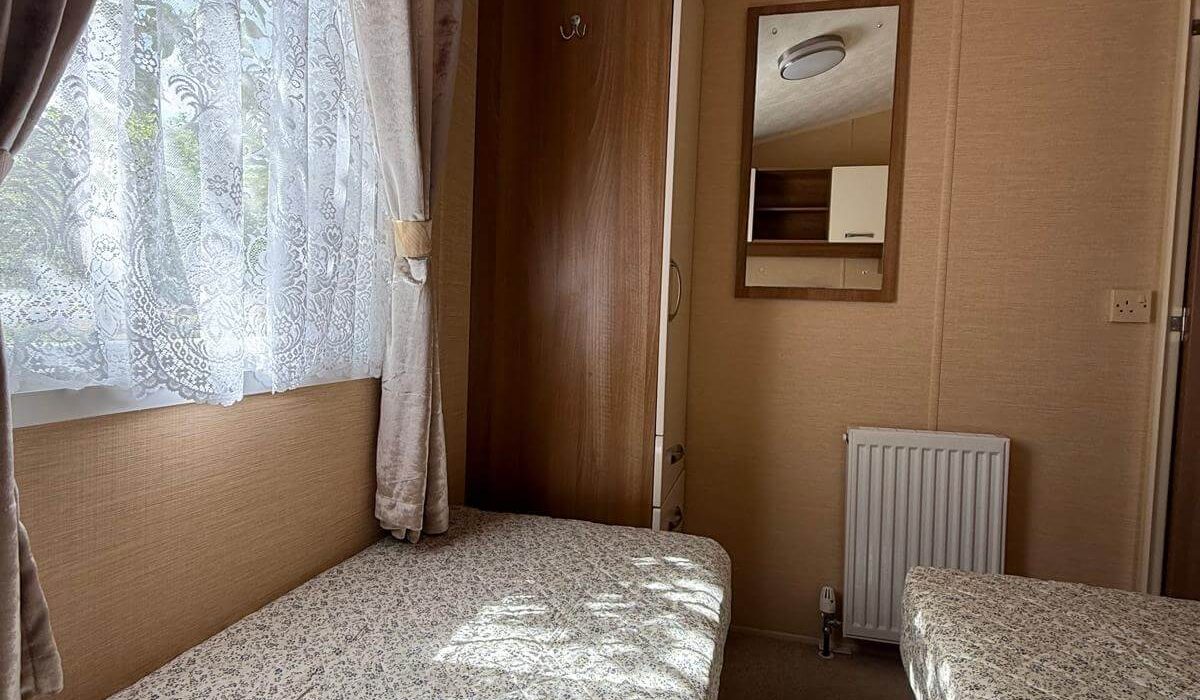 131 Vinaros Willerby Salisbury (1)