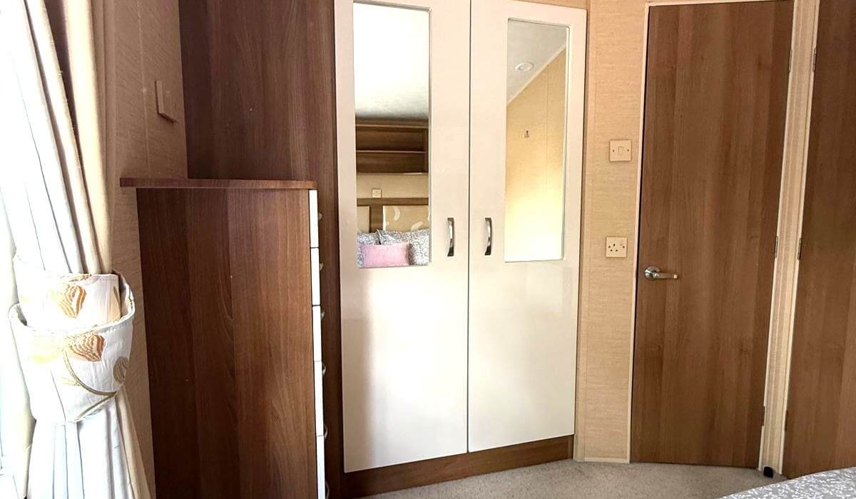 131 Vinaros Willerby Salisbury (13)