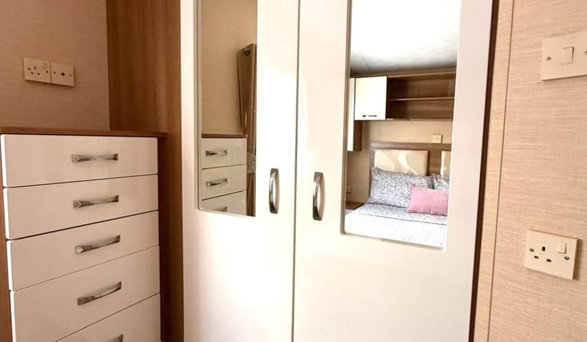 131 Vinaros Willerby Salisbury (20)