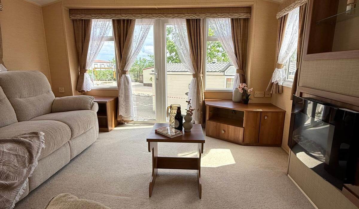 131 Vinaros Willerby Salisbury (25)