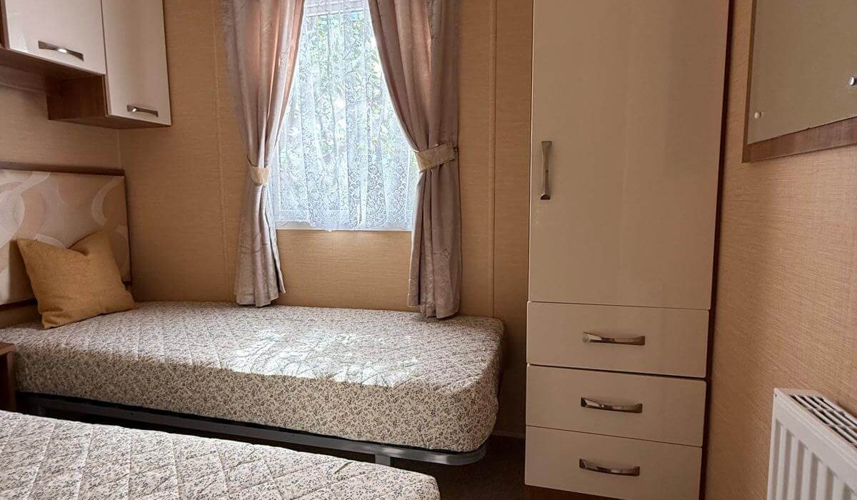 131 Vinaros Willerby Salisbury (3)