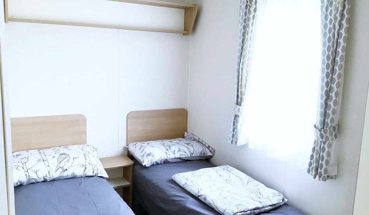 17 Willerby Mistral La Baule (2)
