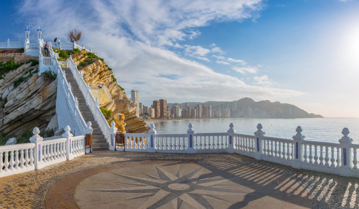 ?anoramic,Seascape,View,On,Beach,And,Skyscrapers,From,Observation,Deck