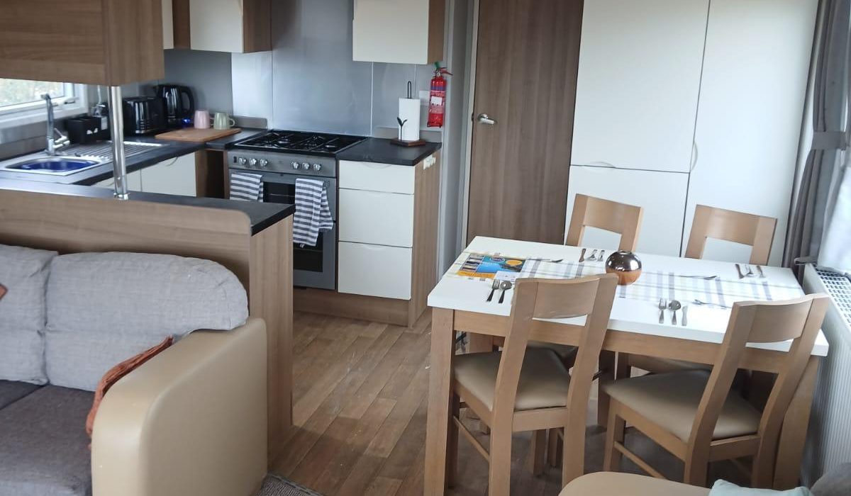 Swift Bordeaux Saydo Manhattan Interior (4)