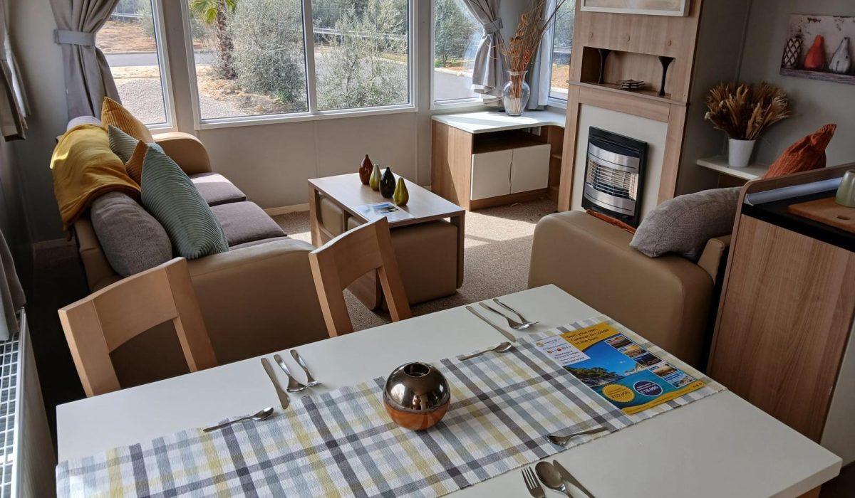 Swift Bordeaux Saydo Manhattan Interior (9)