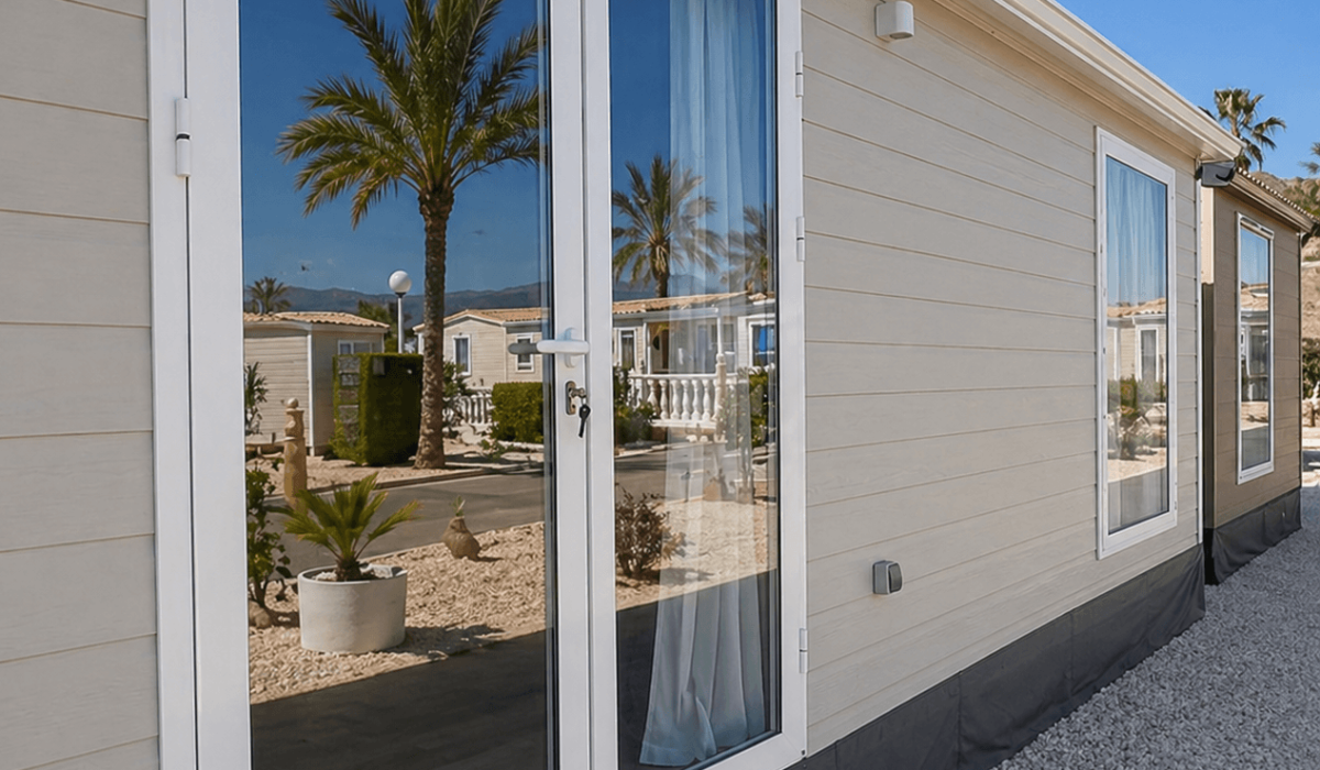 The Costa Blanca Prestige Demo Benidorm (5)