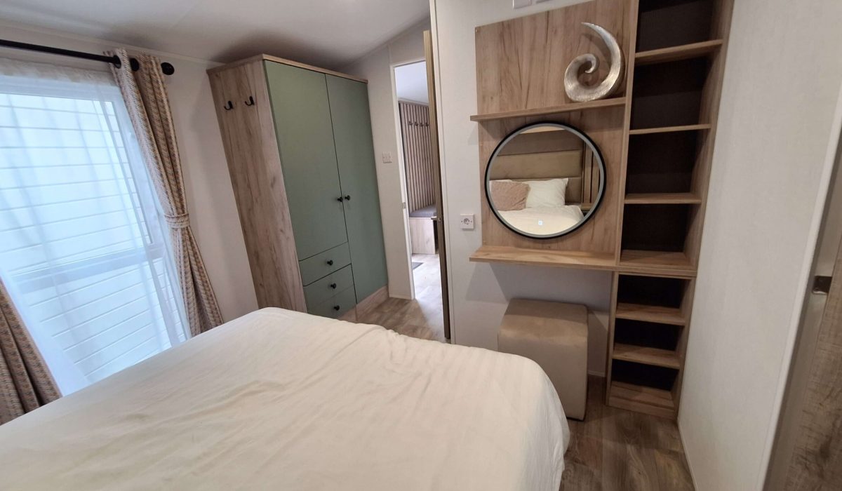 The Willerby Buxton UK SG (19)