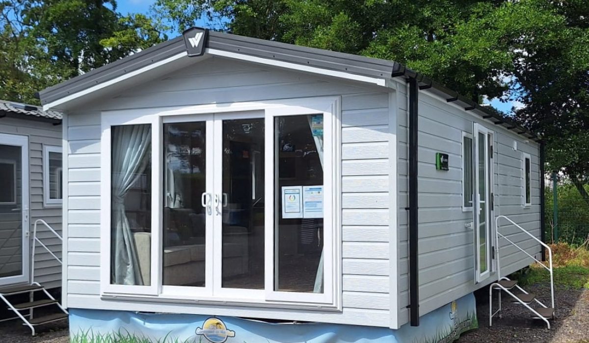 The Willerby Ellerton 28ft UK Showground (2)