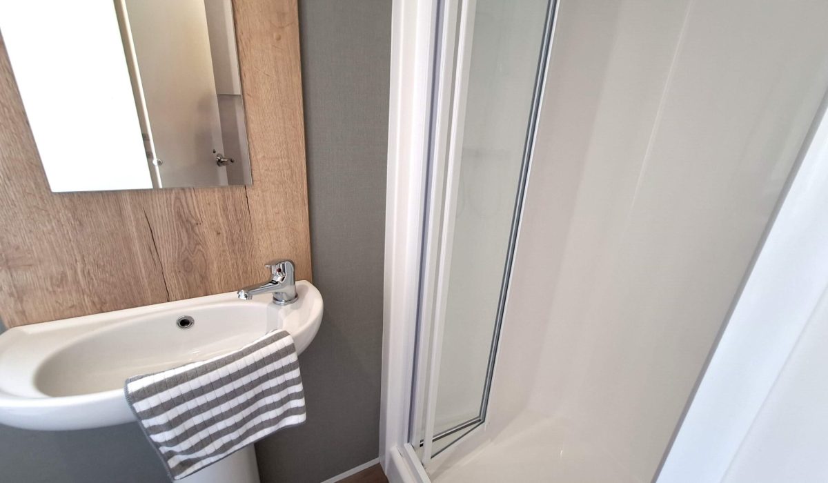 Willerby Ellerton 28ft UK Showground (11)