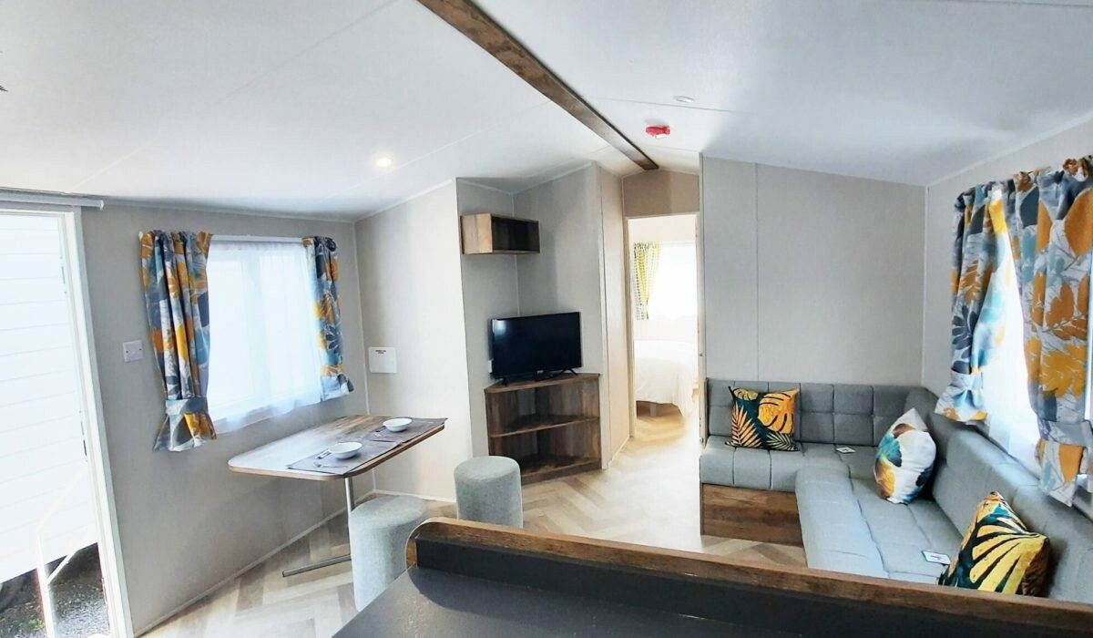 Willerby Martin 2023 Lake Vinuela (7)