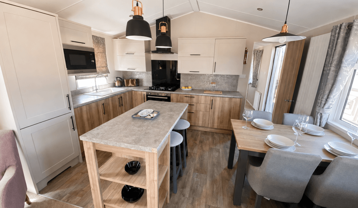 Willerby Waverley Pool Court Saydo Park (1)